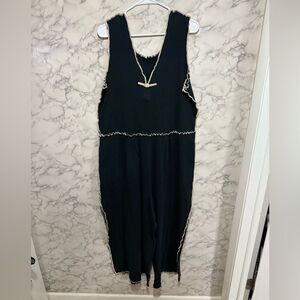 NEW GARB Elegant Black Oversized Jumpsuit M